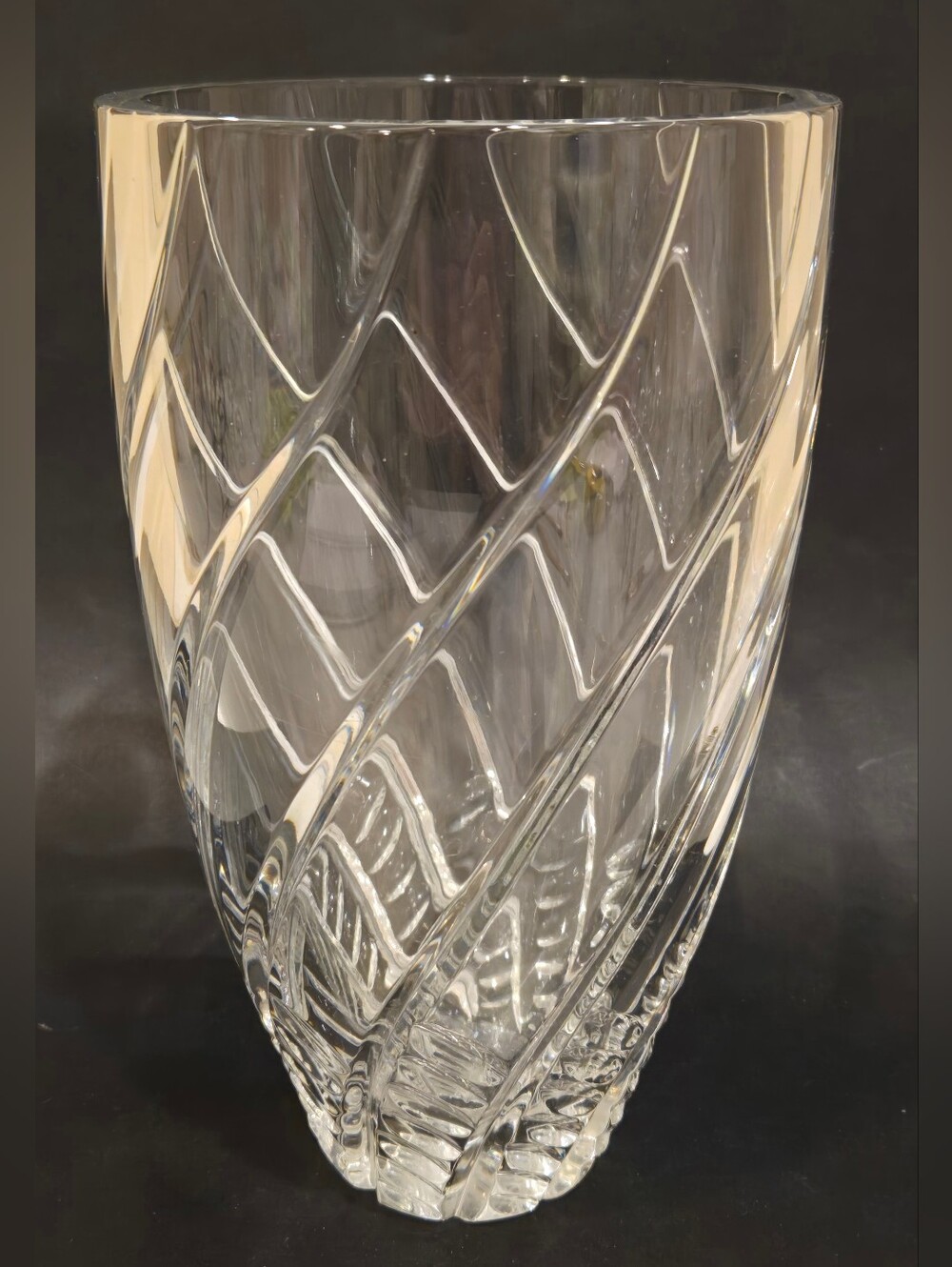 Mikasa Olympus 10" Clear Crystal Cut Glass Vase - Elegant Home Accents